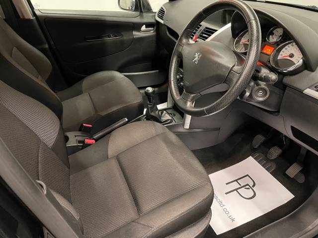 2011 Peugeot 207 1.4 VTi 95 Active 5dr