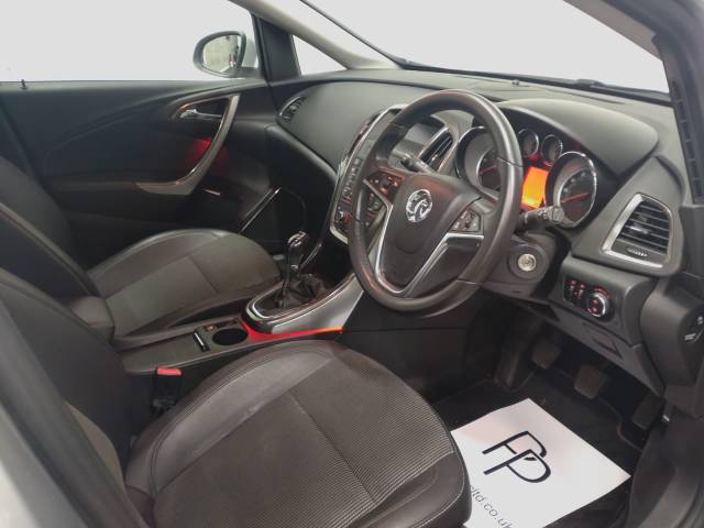 2010 Vauxhall Astra 1.3 CDTi 16V ecoFLEX SE 5dr