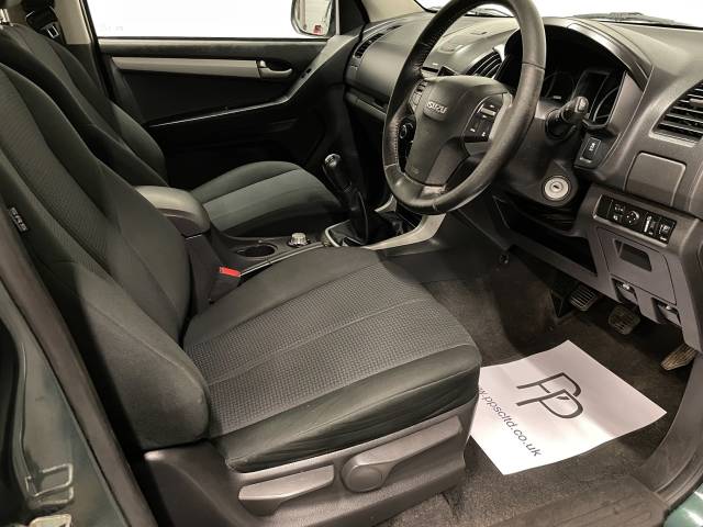 2014 Isuzu Pickup 2.5TD Yukon Double Cab 4x4