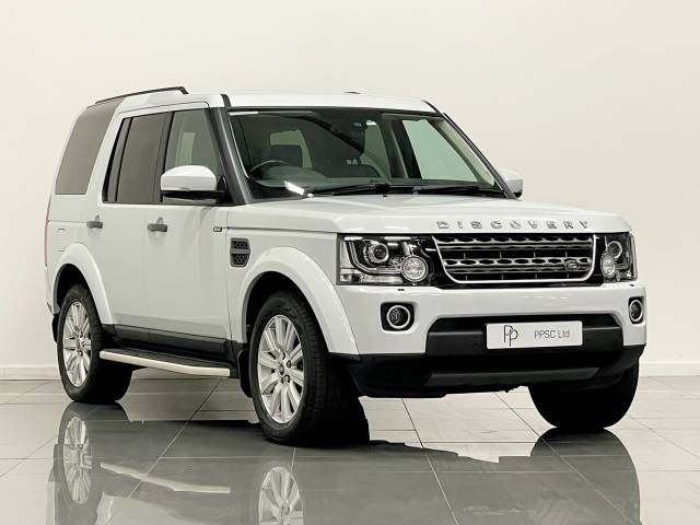 Land Rover Discovery 3.0 SDV6 Graphite 5dr Auto Graphite Edition Estate Diesel Pearlised Yulong White at Phil Presswood Specialist Cars Brigg