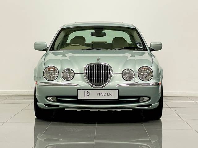 2000 Jaguar S-Type 3.0 V6 4dr