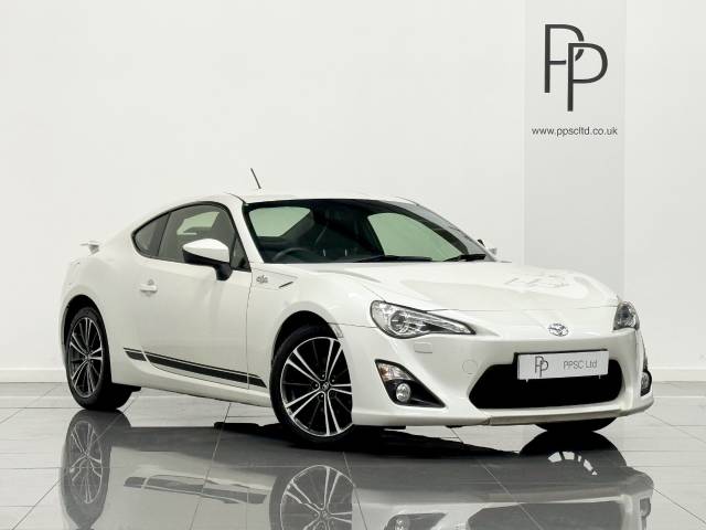 Toyota Gt86 2.0 D-4S 2dr Coupe Petrol Pearl White