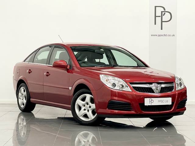 Vauxhall Vectra 1.8i VVT Exclusiv 5dr Hatchback Petrol Metallic Red