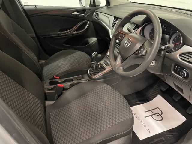 2016 Vauxhall Astra 1.6 CDTi 16V Design 5dr