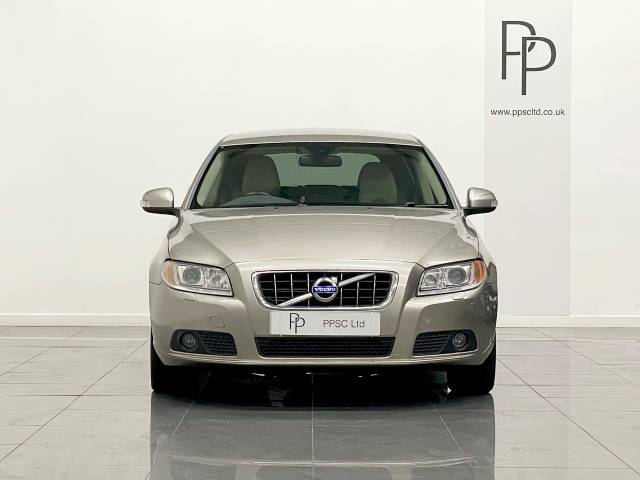 2010 Volvo V70 2.4 D5 [205] SE Lux 5dr Geartronic [Sat Nav]