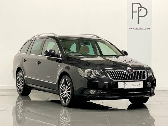 Skoda Superb Laurin & Klement 2.0 TDi CR 170 DSG Estate Estate Diesel Metallic Black