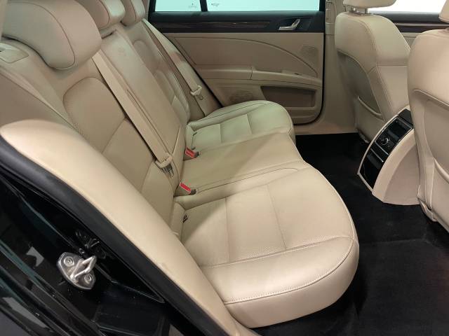 2014 Skoda Superb Laurin & Klement 2.0 TDi CR 170 DSG Estate