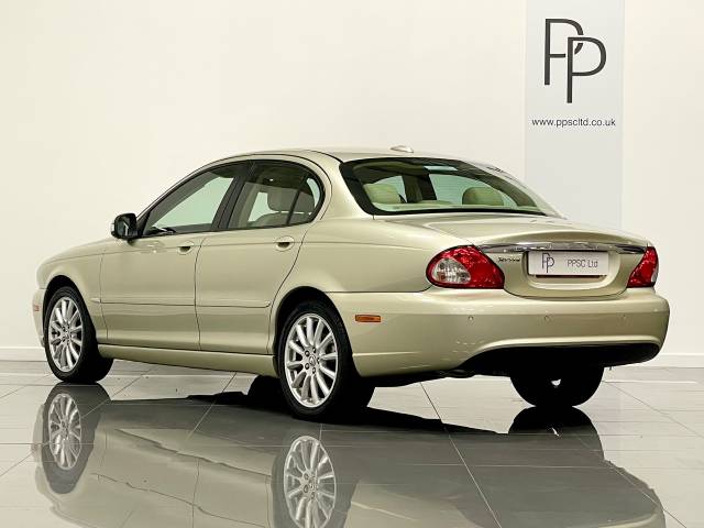 2009 Jaguar X-Type 2.0d S 2009 4dr