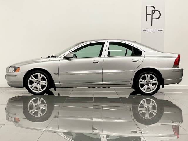 2004 Volvo S60 2.4 D5 SE 4dr [Geartronic]