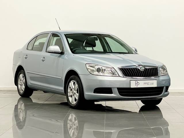 Skoda Octavia 1.4 TSI SE 5dr Hatchback Petrol Metallic Ice Blue