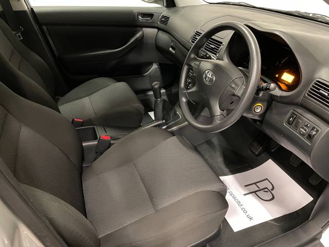 2008 Toyota Avensis 1.8 VVT-i Colour Collection 5dr