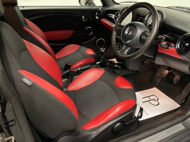 2011 Mini Hatchback 1.6 Cooper D 3dr