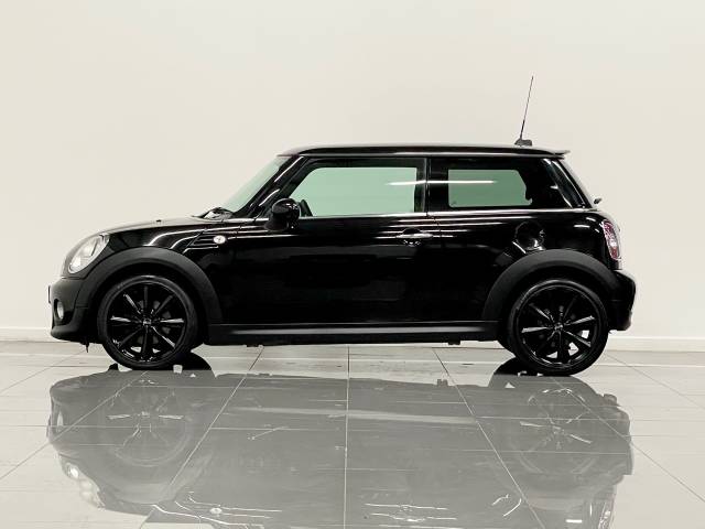 2011 Mini Hatchback 1.6 Cooper D 3dr