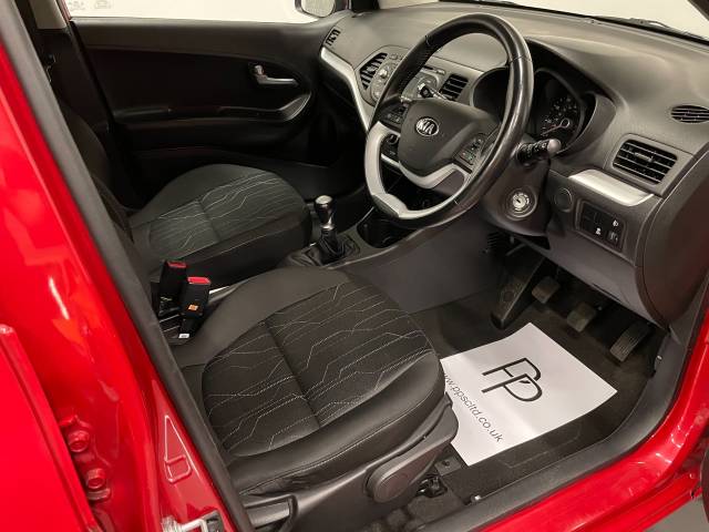 Kia Picanto 1.0 VR7 5dr Hatchback Petrol Metallic Red