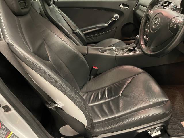 2004 Mercedes-Benz SLK 3.5 SLK 350 2dr Tip Auto