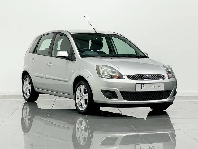 Ford Fiesta 1.25 Zetec 5dr [Climate] Hatchback Petrol Metallic Silver