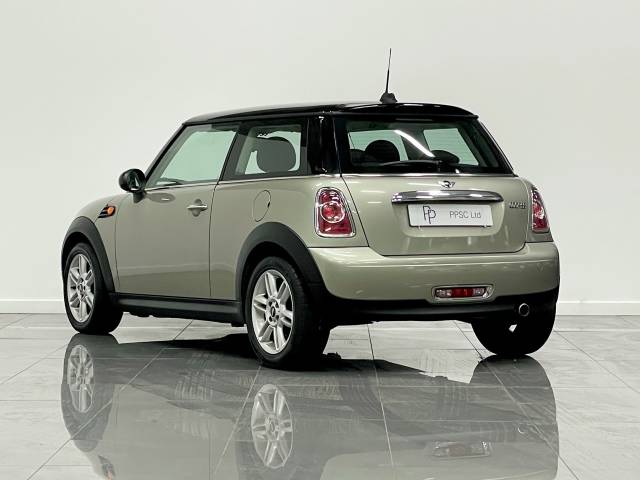 2011 Mini Hatchback 1.6 Cooper [122] 3dr