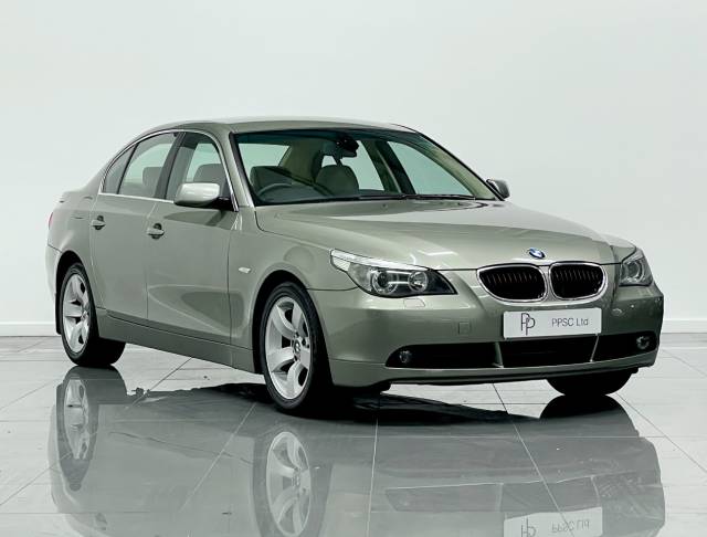 BMW 5 Series 3.0 530i SE 4dr Auto Saloon Petrol Metallic Olive Gold
