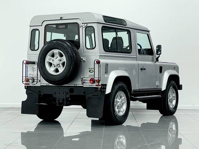 2006 Land Rover Defender 2.5 DEFENDER 90 SILVER TD5