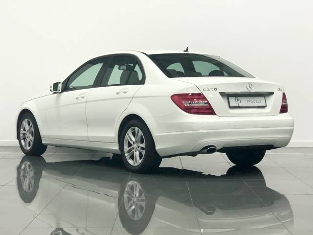 2013 Mercedes-Benz C Class 2.1 C220 CDI BlueEFFICIENCY Executive SE 4dr Auto