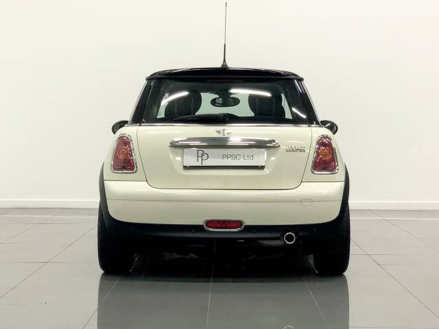 2008 Mini Hatchback 1.6 Cooper 3dr Auto