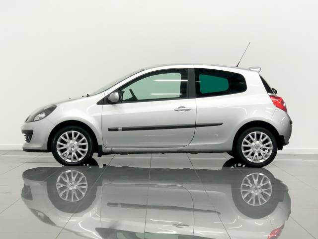 2006 Renault Clio 1.4 16V Dynamique S 3dr