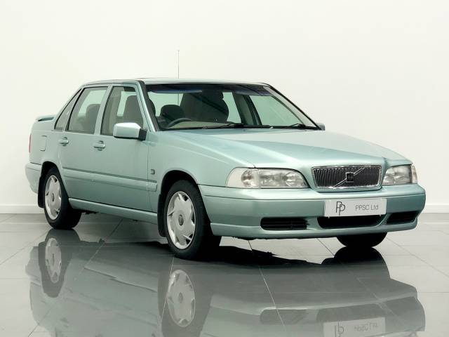 Volvo S70 2.4 10v Saloon Petrol Metallic Frost Green