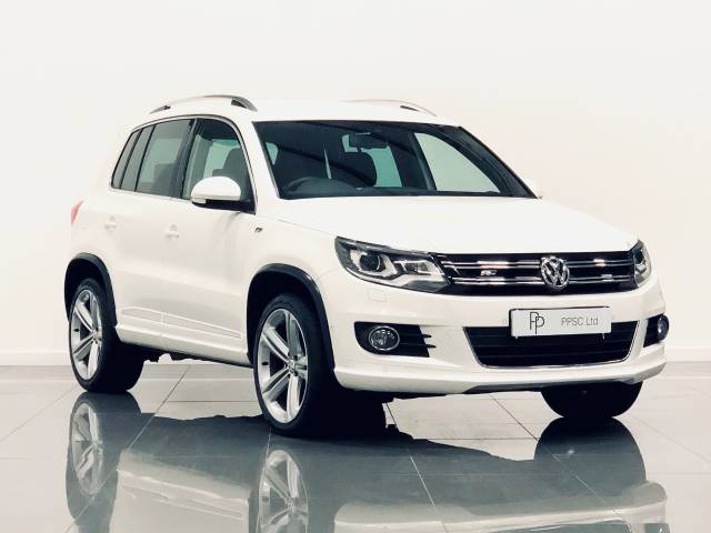 Volkswagen Tiguan 2.0 TDi BlueMotion Tech R Line 5dr DSG Estate Diesel White