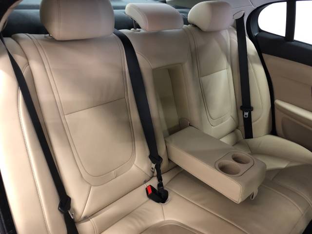 2014 Jaguar XF 2.2d [163] Luxury 4dr Auto
