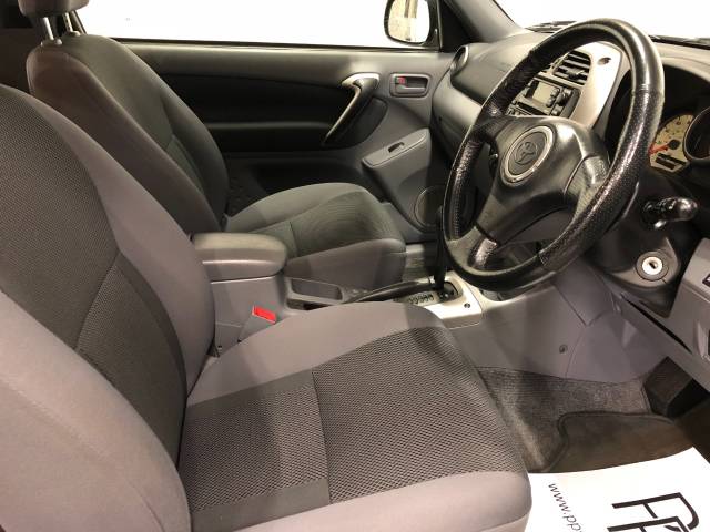 2002 Toyota Rav-4 2.0 NRG 3dr Auto