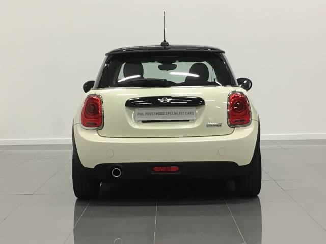 2016 Mini Hatchback 1.5 Cooper 3dr