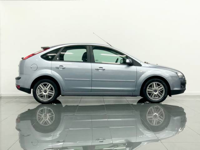 2004 Ford Focus 2.0 Ghia 5dr