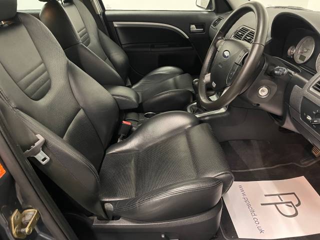 2004 Ford Mondeo 3.0 V6 ST220  5dr [6]