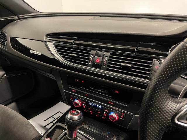 2015 Audi RS6 4.0T FSI Quattro RS 6 5dr Tip Auto