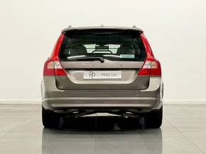 VOLVO V70 2007 (57) at Phil Presswood Specialist Cars Brigg