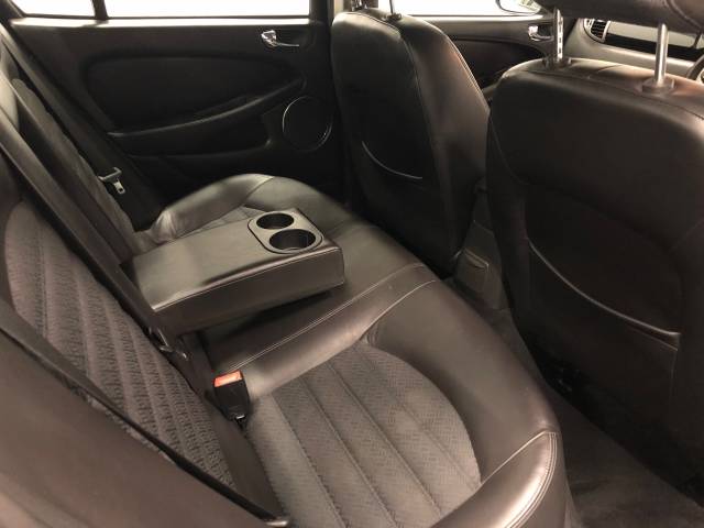 2008 Jaguar X-Type 2.2d S 2009 4dr Auto DPF