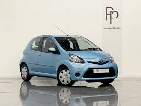 TOYOTA AYGO 2014 (14) at Phil Presswood Specialist Cars Brigg