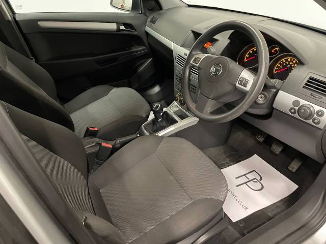 2009 Vauxhall Astra 1.4i 16V Club 5dr