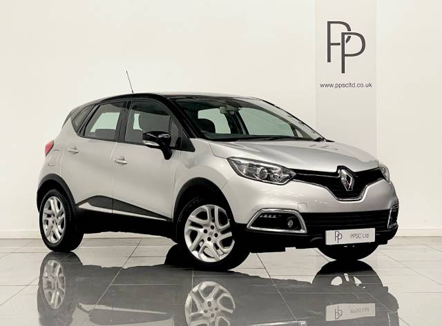 Renault Captur 0.9 TCE 90 Dynamique MediaNav Energy 5dr Hatchback Petrol Silver/black