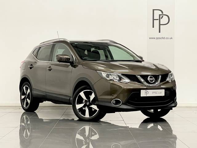 Nissan Qashqai 1.5 dCi N-Connecta 5dr Hatchback Diesel Bronze