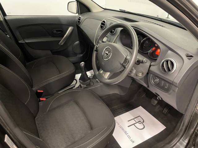 2016 Dacia Sandero 0.9 TCe Laureate 5dr [Start Stop]