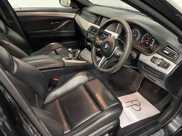 2015 BMW M5 4.4 M5 4dr DCT