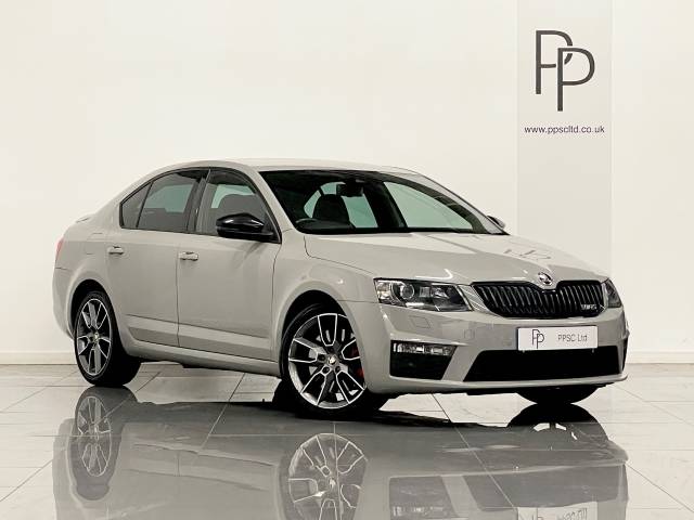 Skoda Octavia 2.0 TSI vRS 5dr DSG Hatchback Petrol Nardo Grey