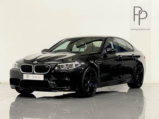 2015 BMW M5 4.4 M5 4dr DCT