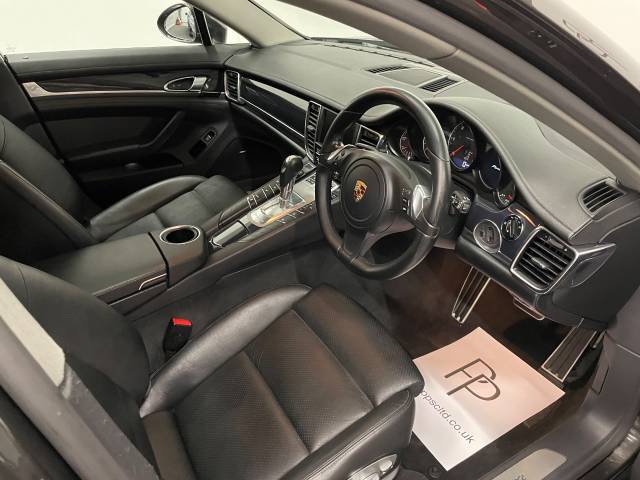 2013 Porsche Panamera 3.0 V6 Diesel 4dr Tiptronic S