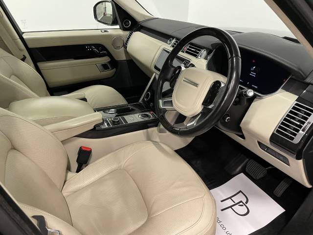 2019 Land Rover Range Rover 4.4 SDV8 Autobiography 4dr Auto