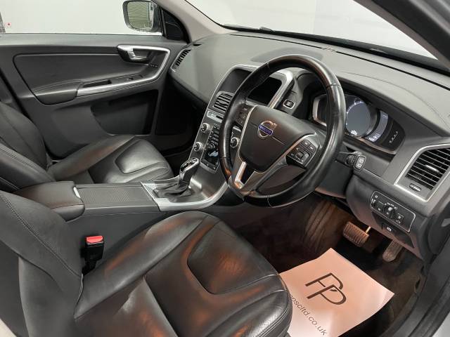 2016 Volvo XC60 2.4 D5 [220] SE Lux Nav 5dr AWD Geartronic