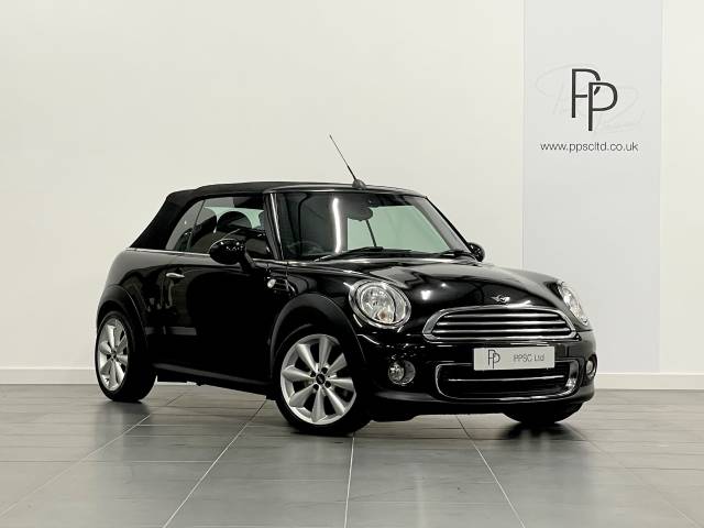 Mini Convertible 1.6 Cooper 2dr Convertible Petrol Black