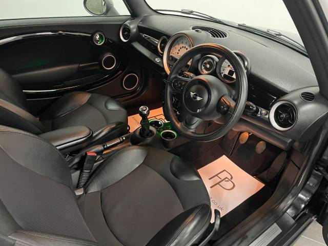 2014 Mini Convertible 1.6 Cooper 2dr