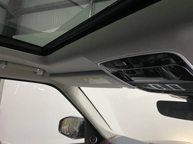 2017 Land Rover Range Rover 3.0 TDV6 Vogue SE 4dr Auto
